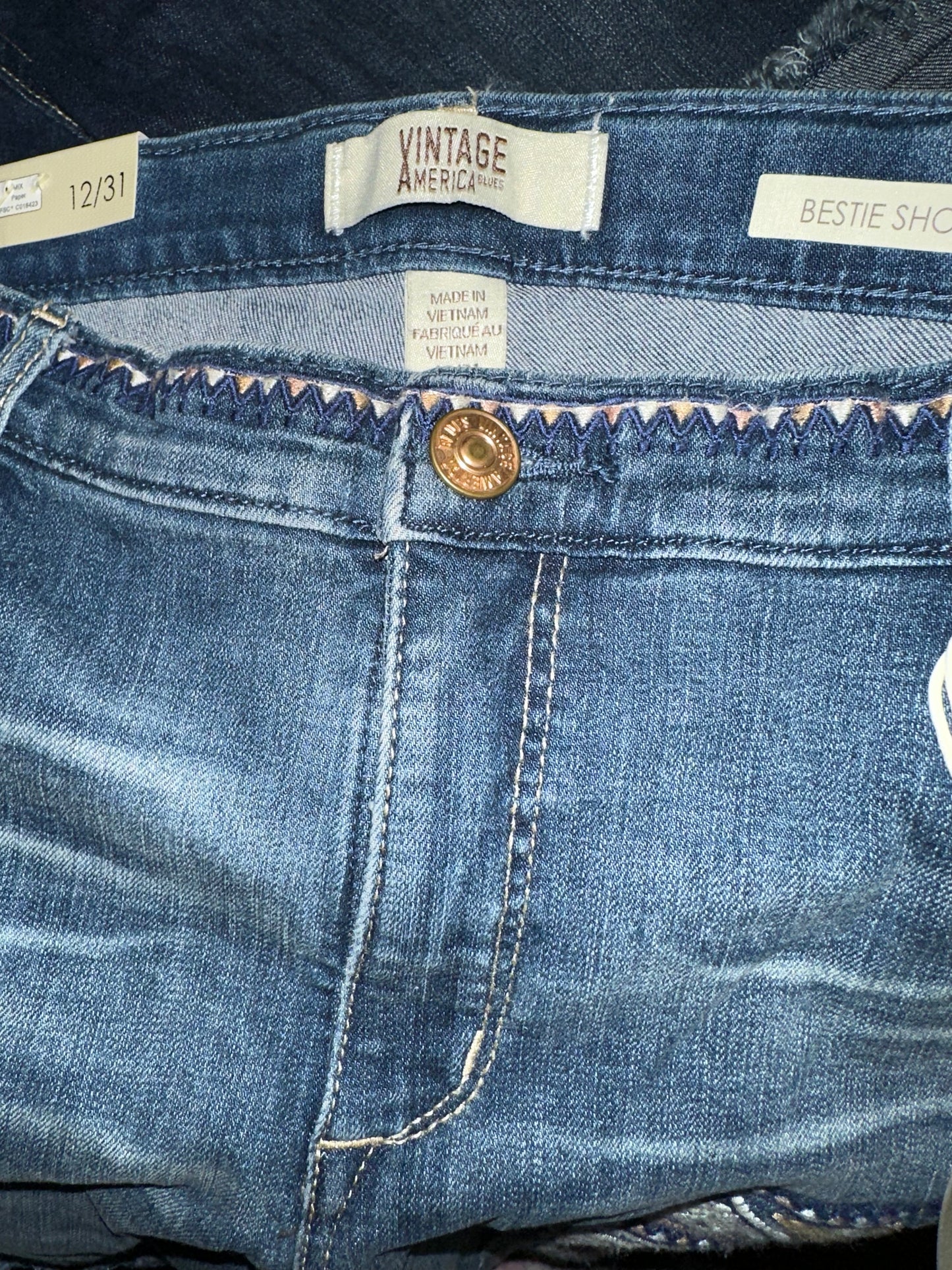 (NWT) Vintage America Blues - Tribal Print Denim Bestie Shorts