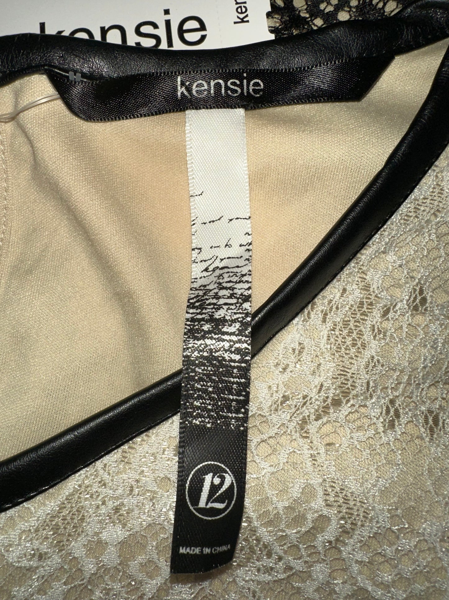 (NWT) Kensie - Cream & Black Lace Dress